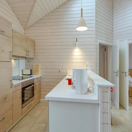 Stunning Home In Krems Iiwarderbrueck With Sauna *