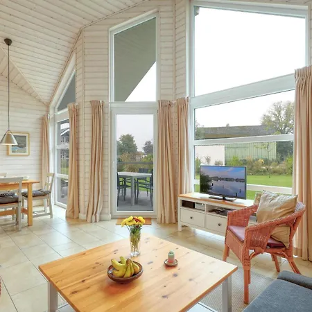 Stunning Home In Krems Iiwarderbrueck With Sauna