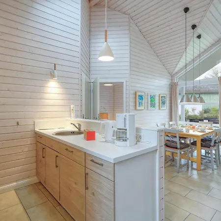 Stunning Home In Krems Iiwarderbrueck With Sauna Prázdninový dům *