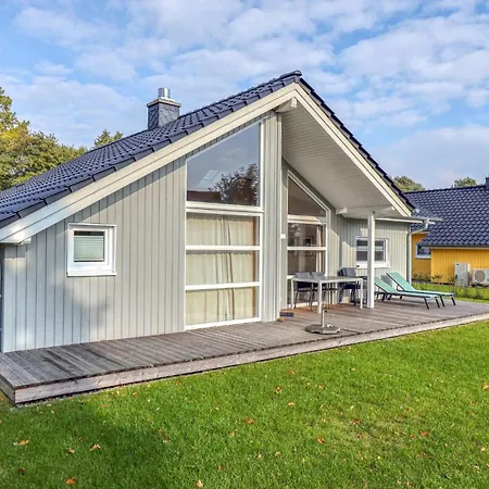 Stunning Home In Krems Iiwarderbrueck With Sauna Prázdninový dům